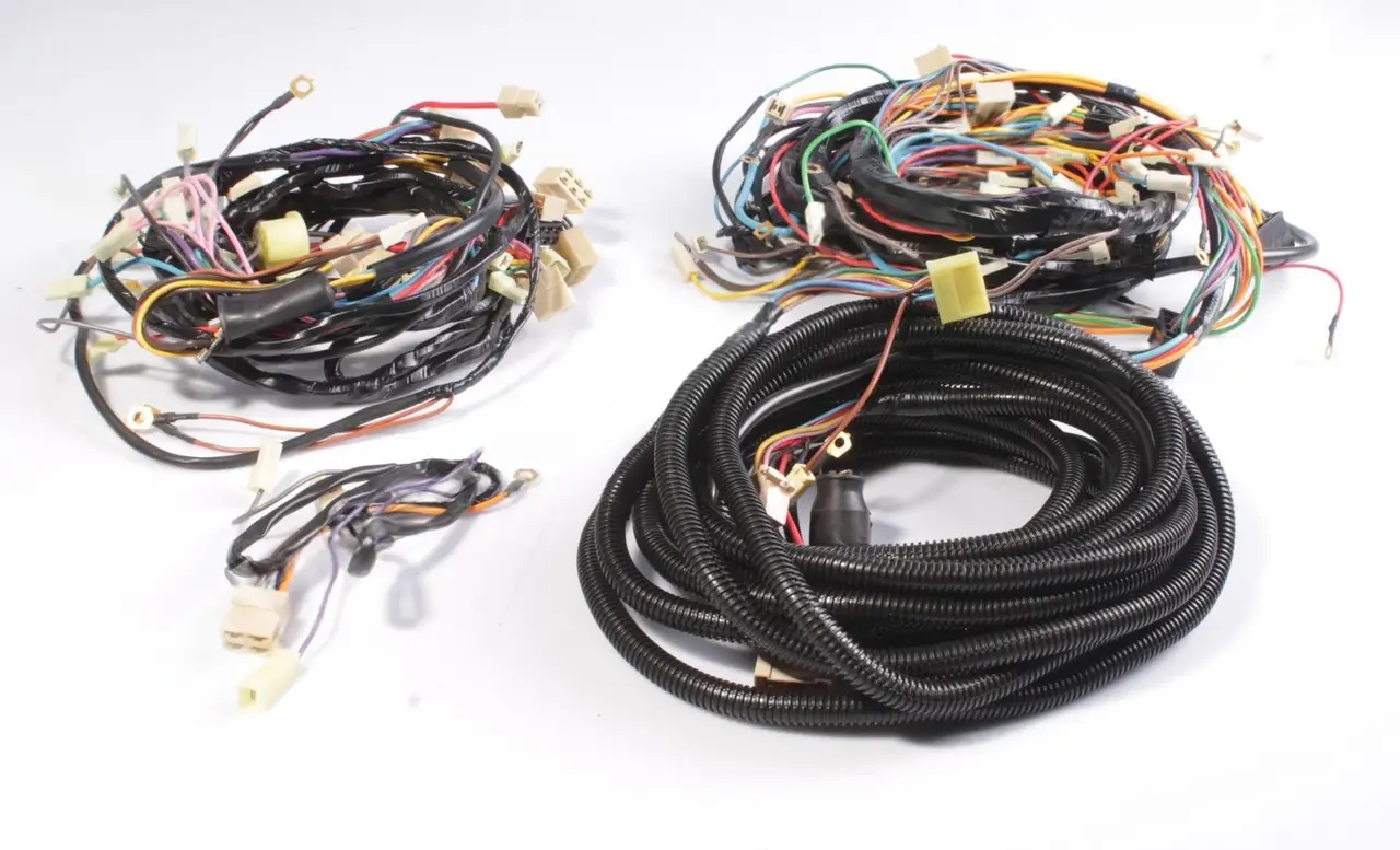 Джгут проводів Газель 402 цільнометал. повний, роз’єм ліхтаря прямокут. Кам.-Подільський 33021-3724015