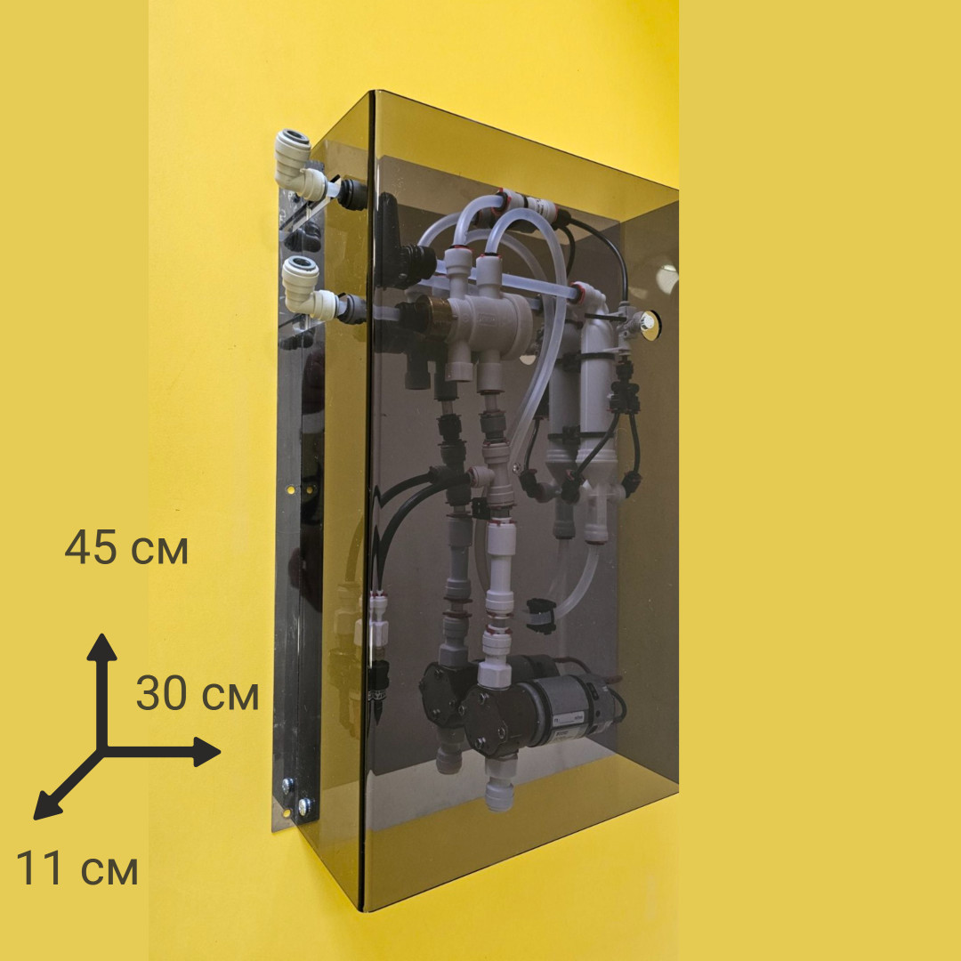 Апарат газводи під барну стійку. Сатуратор для бару для подачі газованої води за барною стійкою в кафе і ресторанах.