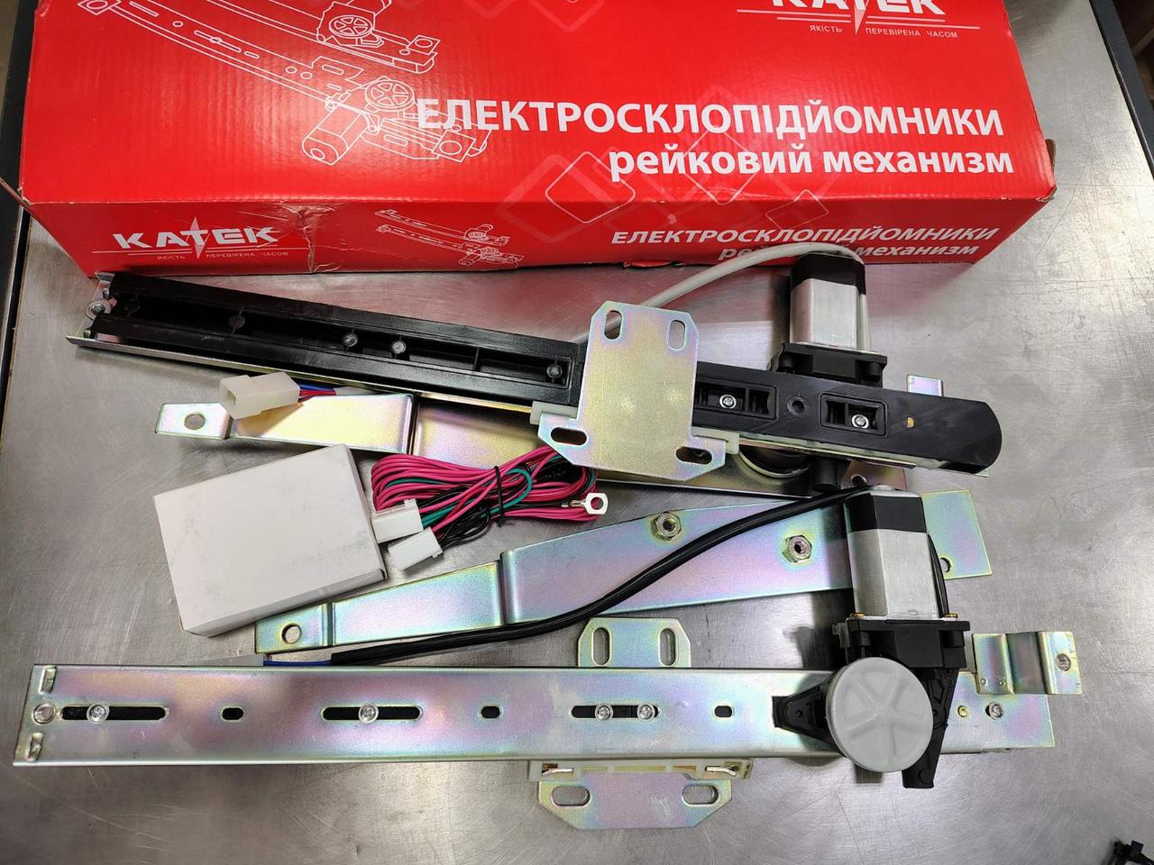 Склопідіймач ВАЗ 2104, 2105, 2107 дверцят передні електричні (комплі. 2шт.) (пр-во КАТЕК), фото 1