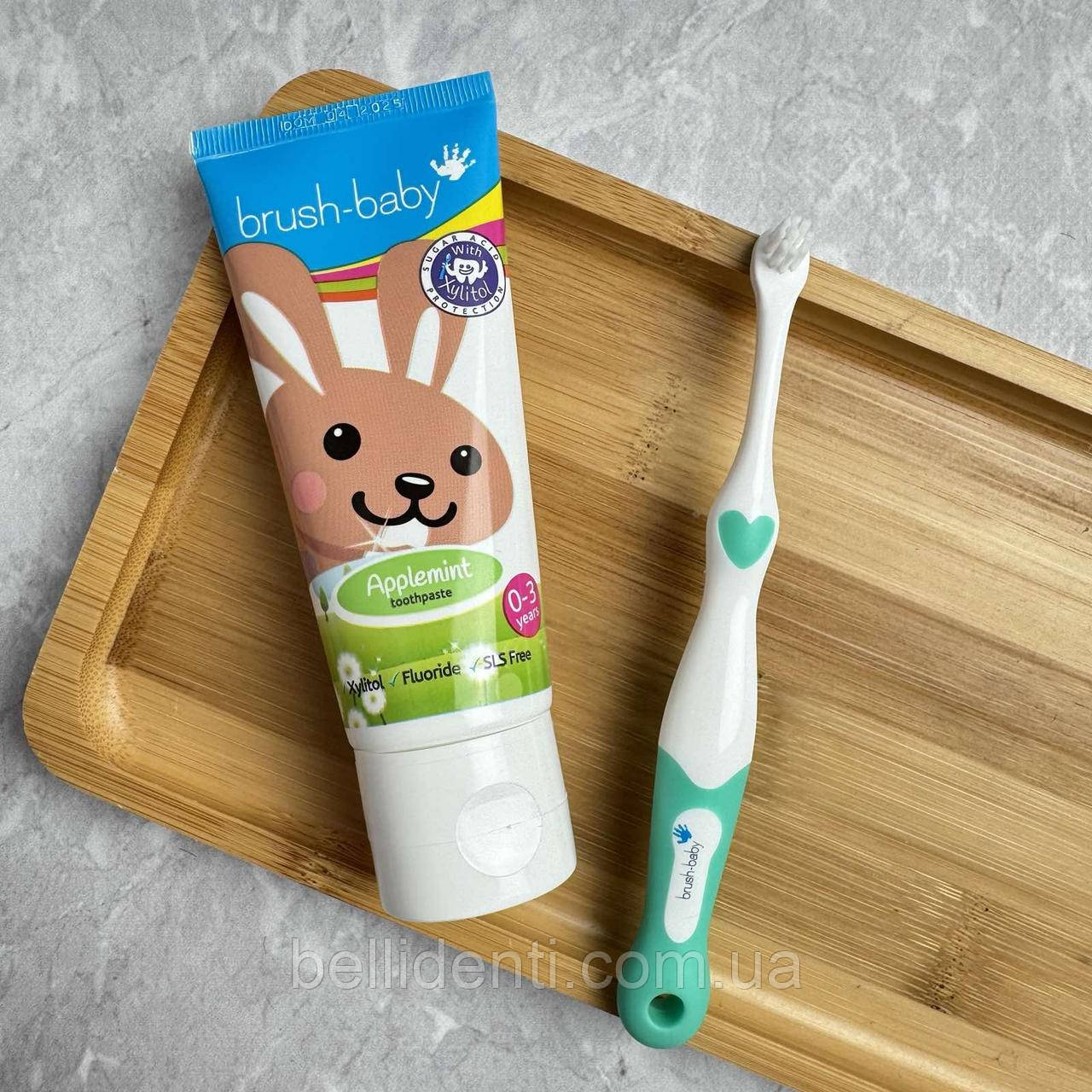 Набір Brush-Baby First Brush (паста 50 мл зайчик+1 бірюзова щітка)