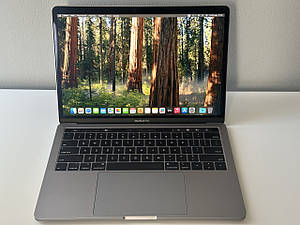 Apple MacBook Pro 15'' A1707 (2016): core i7 2.9GHz/Radeon