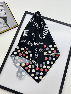 Шовкова брендова хустка Moschino Rock n` Roll 90*90 см чорна ручна обробка краю, фото 2