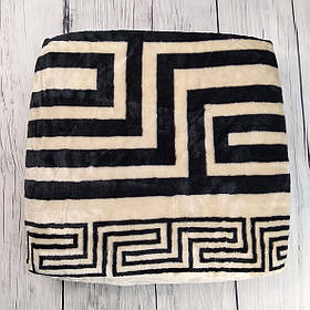 Подушка на табуретку з мікрофібри з гумкою на поролоні 35х35см Версаче бежевий