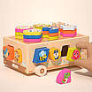 Дерев'яна каталка сортер Трейлер із тваринами дитині для розвитку моторики та мислення Сортуй фігури логіка, фото 3