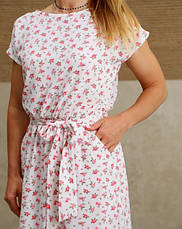 Довга сукня, літня в молочному кольорі з рожевими квітами "Аліна". Розміри від 44 до 58, фото 2