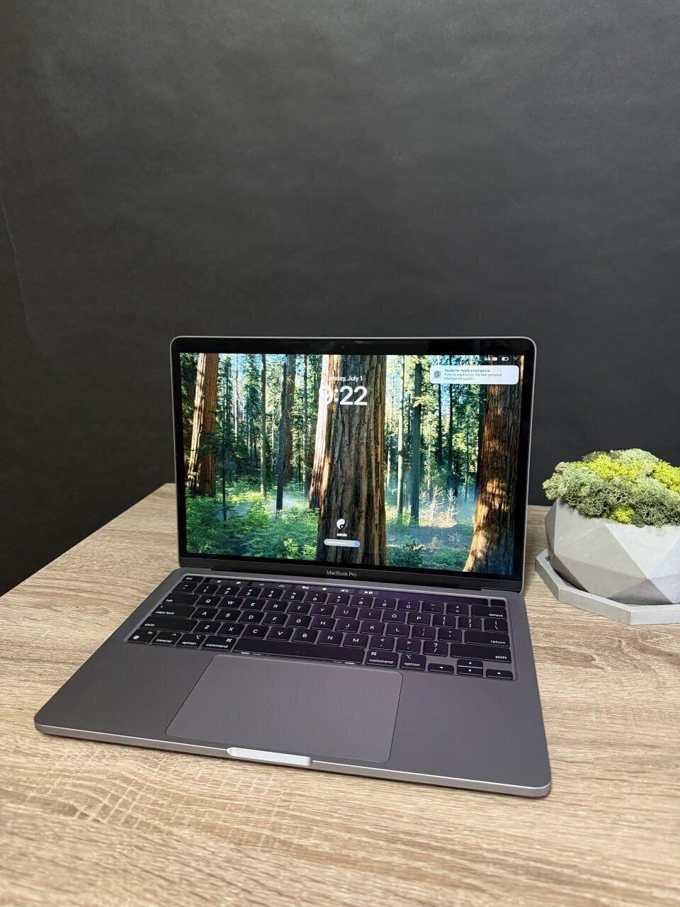 Б/в Ультрабук Apple MacBook Pro 13 13.3" 2560x1600| Apple M1| 8 GB RAM| 256 GB SSD|