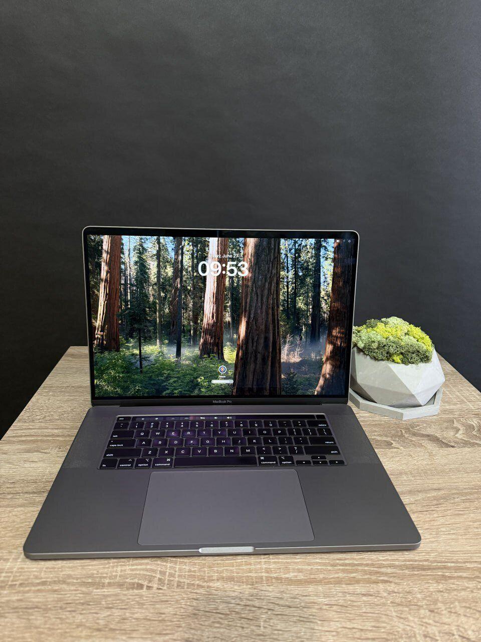 Б/в Ультрабук Apple MacBook Pro 16 16" 3072x1920| Core i7-9750H| 16 GB RAM| 512 GB SSD| UHD 630