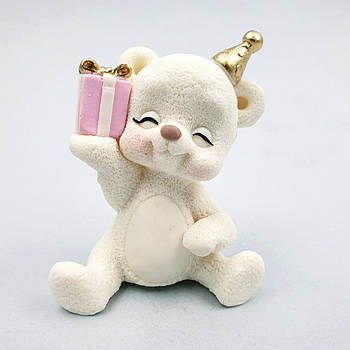 Шоколадна фігурка Ведмедик із рожевим подарунком