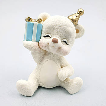 Шоколадна фігурка Ведмедик із блакитним подарунком