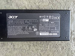Зарядний пристрій для ноутбука acer 19В 7А 135Вт на запчастини