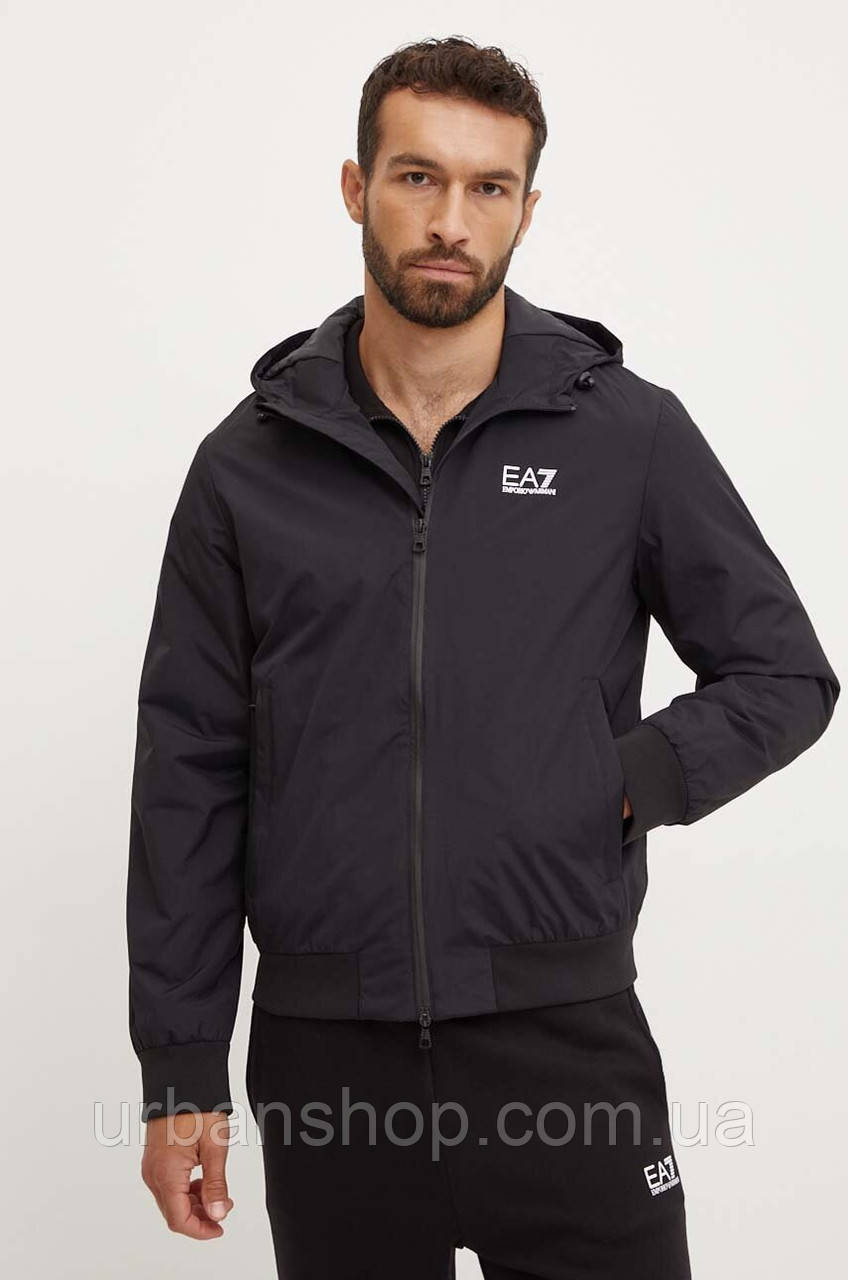 Urbanshop com ua Куртка EA7 Emporio Armani чоловіча колір чорний перехідна PNFZZ.8NPB21 РОЗМІРИ ЗАПИТУЙТЕ