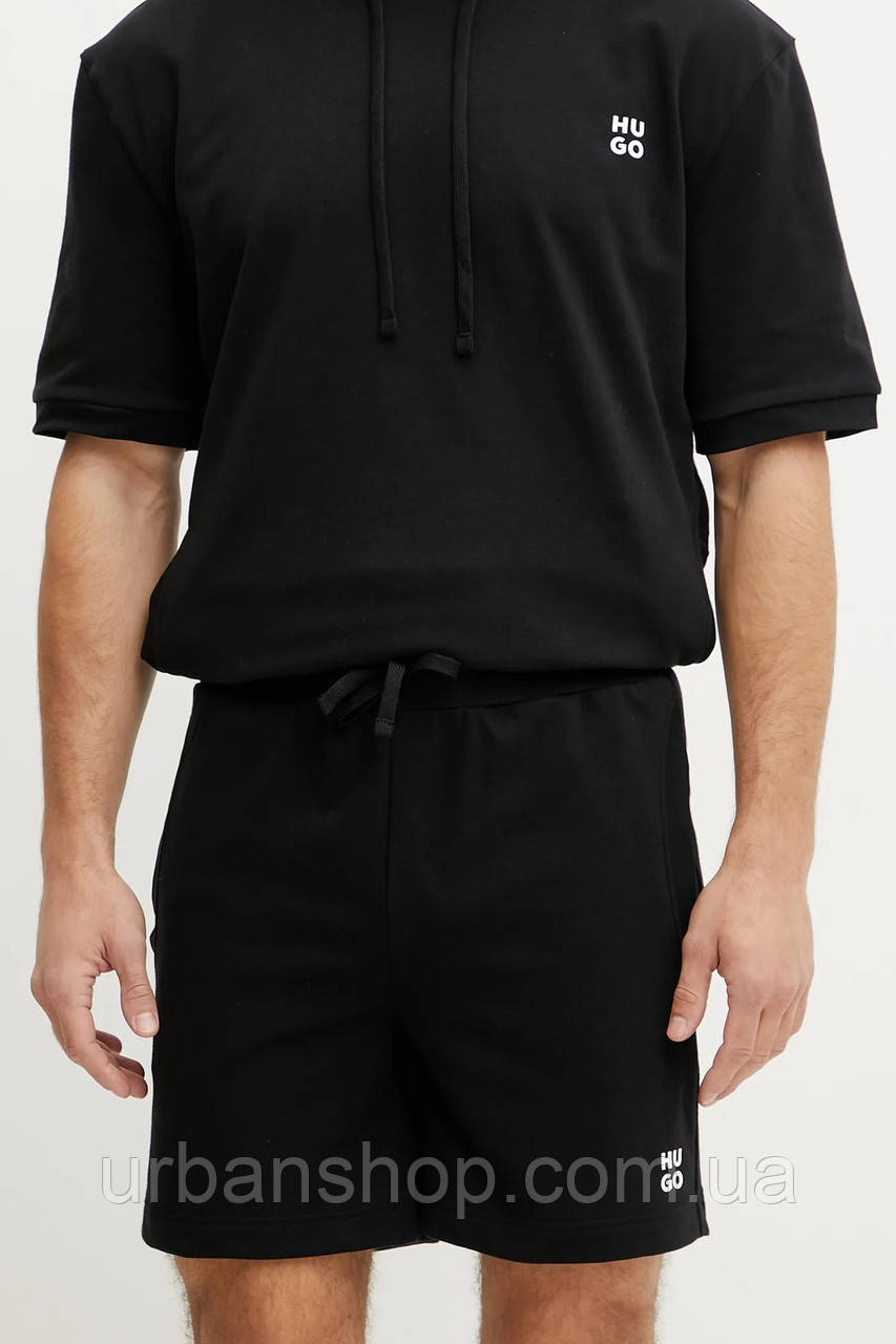 Urbanshop com ua Шорти HUGO чоловічі колір чорний 50540139 РОЗМІРИ ЗАПИТУЙТЕ
