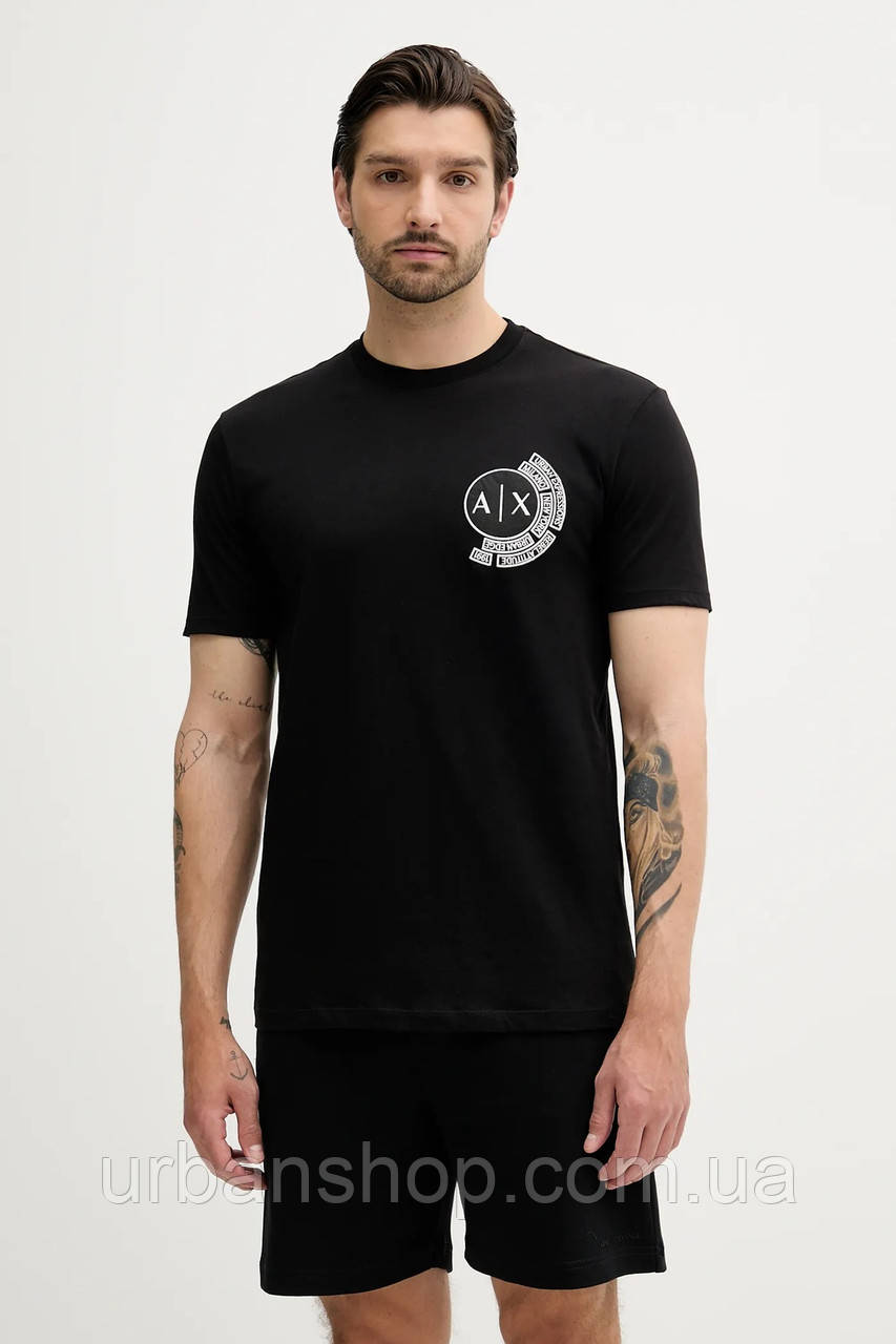 Urbanshop com ua Бавовняна футболка Armani Exchange колір чорний з аплікацією XM000556 AF10358 РОЗМІРИ
