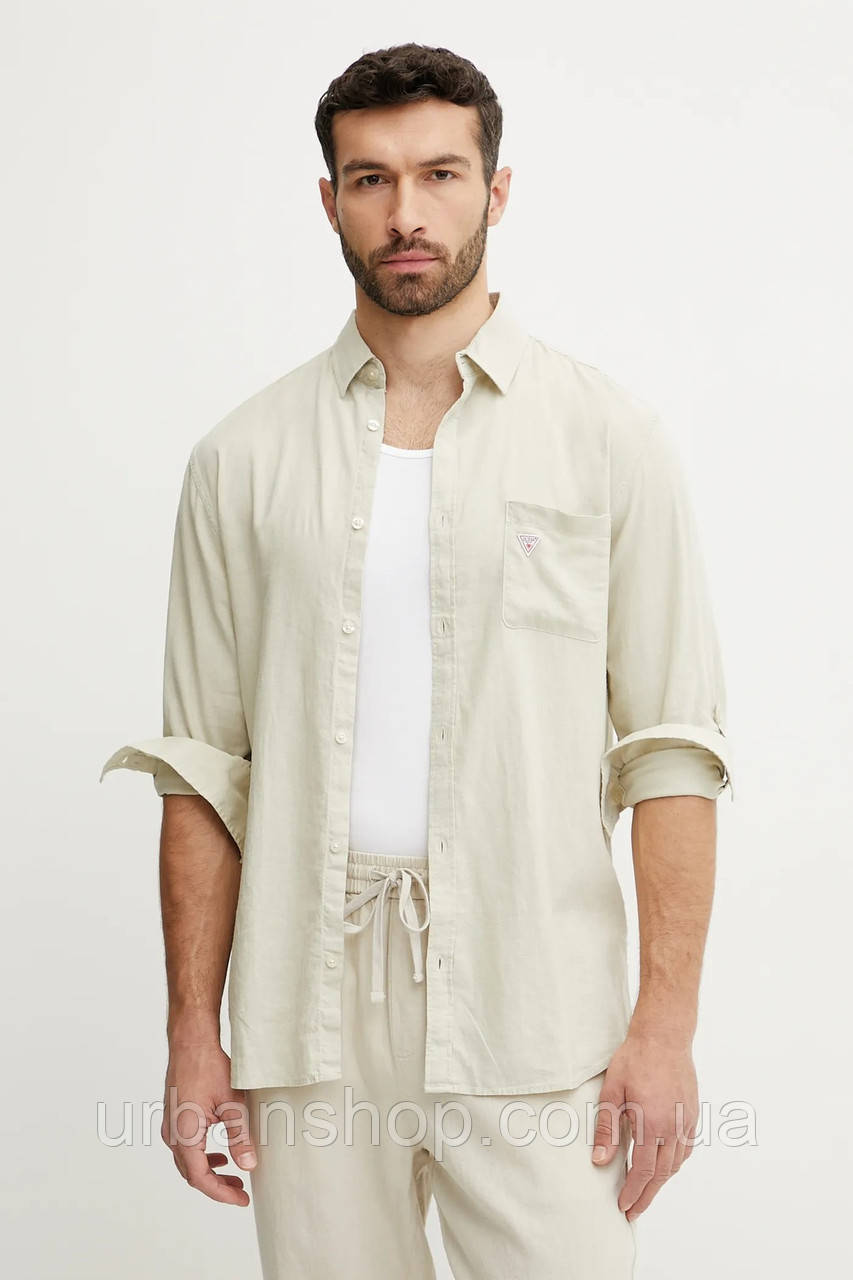 Urbanshop com ua Сорочка з льону Guess колір бежевий relaxed класичний комір РОЗМІРИ ЗАПИТУЙТЕ