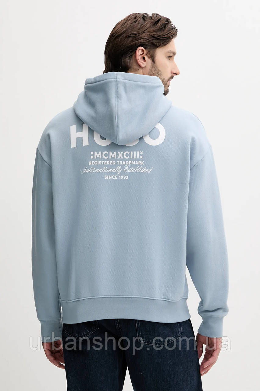 Urbanshop com ua Бавовняна кофта Hugo Blue колір чорний з капюшоном з принтом 50510724 РОЗМІРИ ЗАПИТУЙТЕ