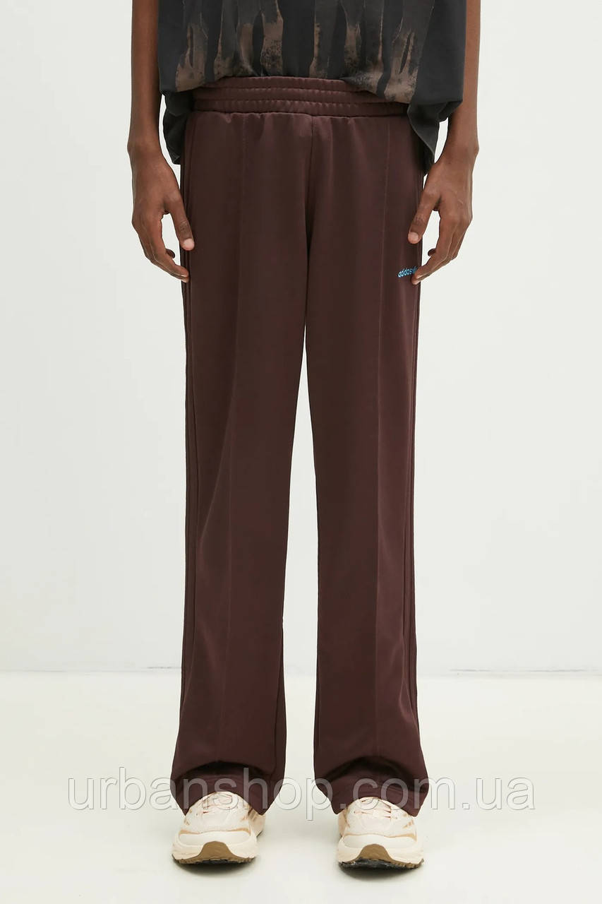 Urbanshop com ua Спортивні штани adidas Originals Flare Pant чоловічі колір коричневий з аплікацією JC8381