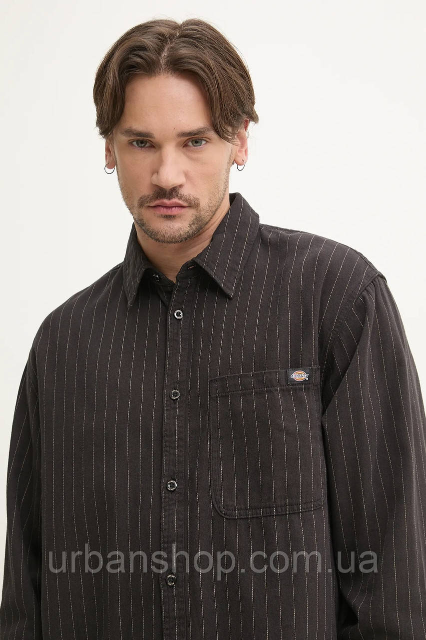 Urbanshop com ua Бавовняна сорочка Dickies чоловіча колір чорний relaxed класичний комір DK0A4Z7NBLK1 РОЗМІРИ