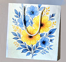 Подарунковий пакет з жовто- блактиними квітами