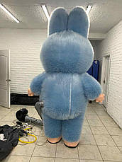 Надувний костюм Лабубу 240 см з акумулятором і вентилятором, блакитний, хутро 7 см, фото 5