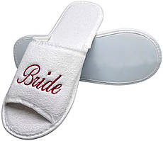 Готельні тапочки для нареченої, махрові, відкриті, з вишивкою "Bride", білий колір, 29 см