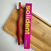 Зубна щітка Solident середньої жорсткості (червона), 1 шт