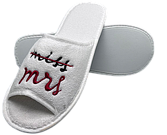 Весільні тапочки для нареченої, махрові, відкриті, з написом "Miss → Mrs", білий колір, 29 см