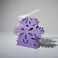 Коробка на 1 цукерку / бонбоньєрка новорічна "Сніжинка" (85х85х40мм.) лавандова