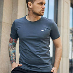 Чоловіча спортивна футболка Nike Graphite Найк сіра
