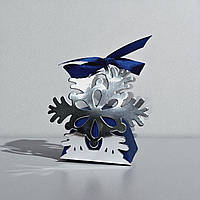 Коробка на 1 цукерку / бонбоньєрка новорічна "Сніжинка" (85х85х40мм.) сріблясто-синя