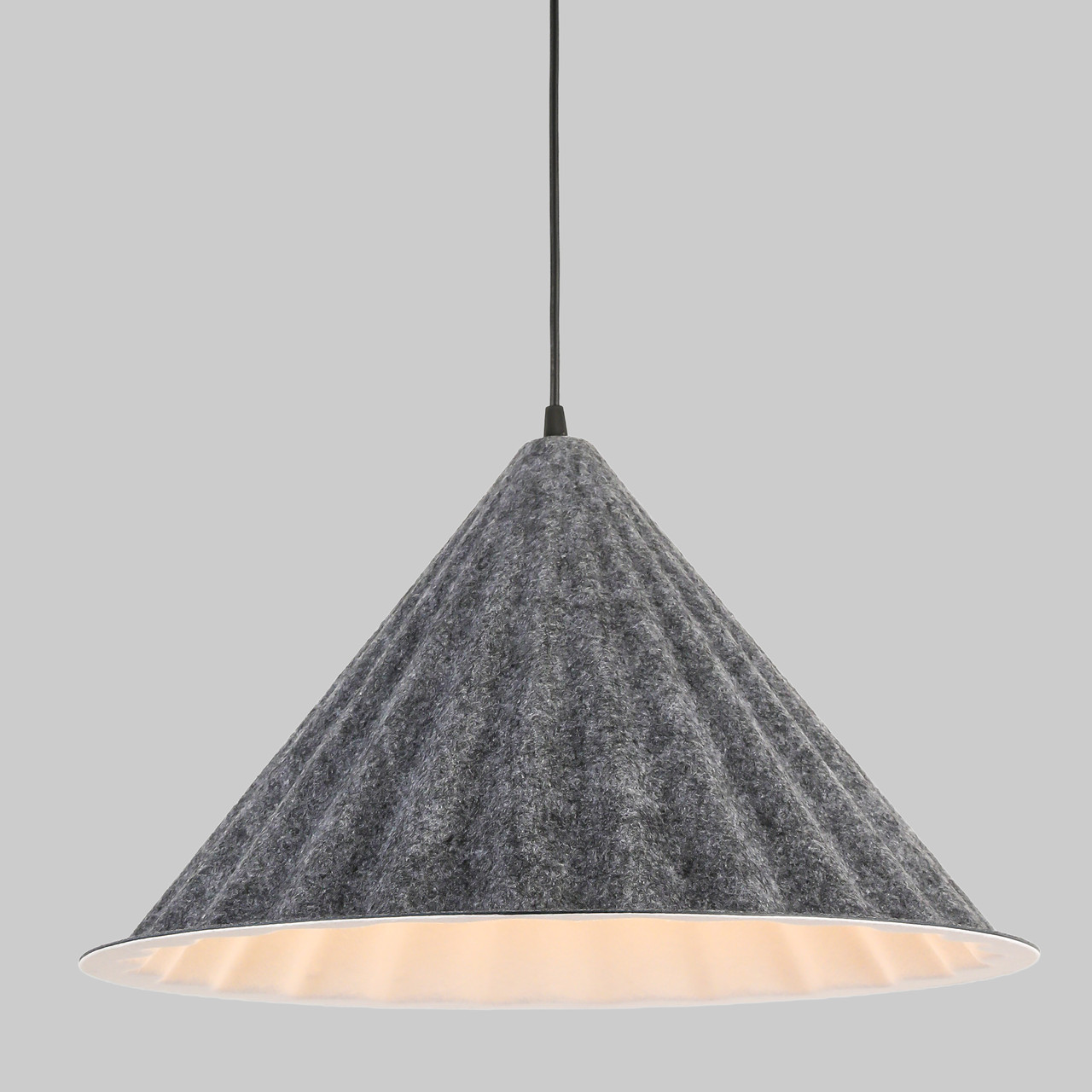 Дизайнерський підвіс-люстра 46см із фетра в сірому кольорі (805-1888-1)