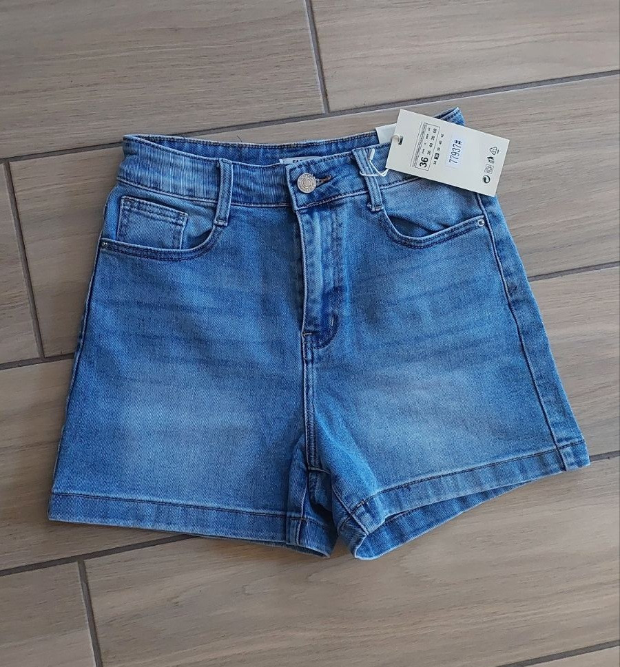 Шорти джинсові стильні жіночі в розмірах S-XL