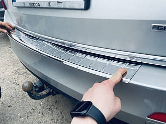 Накладка на задній бампер для Skoda Octavia A7 2013-2017 SW=комби Хром-нерж (TAN24)