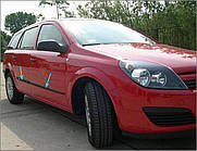 Молдинги на двері для Opel Astra H Caravan 2004-2014