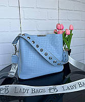 Жіноча шкіряна сумка через плече квадратна на текстильному ремені блакитна натуральна шкіра