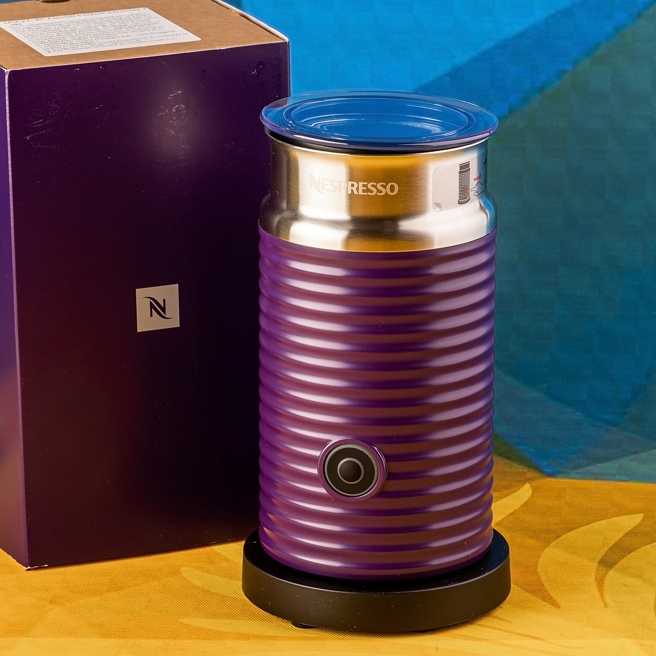 Капучинатор (спінювач молока) Nespresso Aeroccino 3 – Фіолетовий акцент вашої кавової зони Limited Edition, фото 1