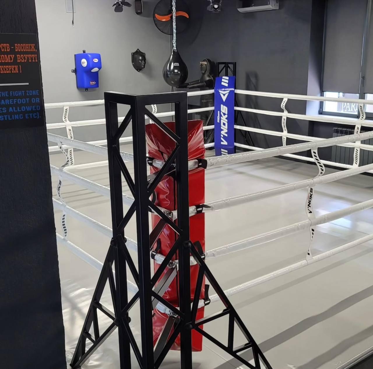 Ринг для боксу підлоговий V`Noks EXO 5*5 м стаціонарний без підмосту для змагань та тренувань