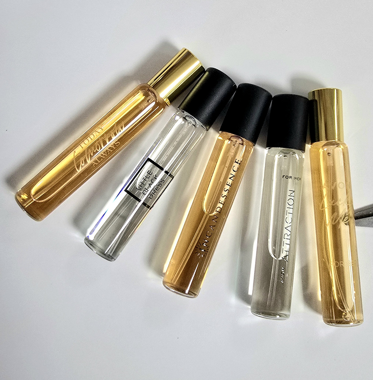 Набір парфумованих міні-ароматів AVON 5 в 1  (Incandessence/ tomorrow/ lucky me/ attraction/Little Black Dress), фото 1