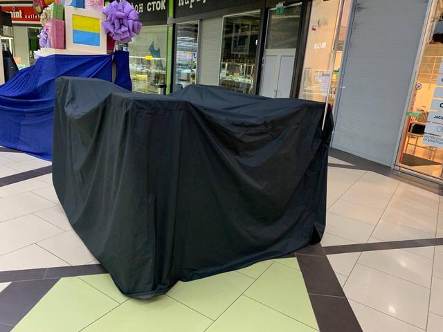 covers for demo tables in a shopping mall barcelona чохол для виставкової стійки з водовідштовхувальної тканини кишинів