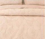 Велюрове покривало з наволочками 50х70 Монстера 200*230см. Стьобане бежеве покривало Стильне покривало, фото 3