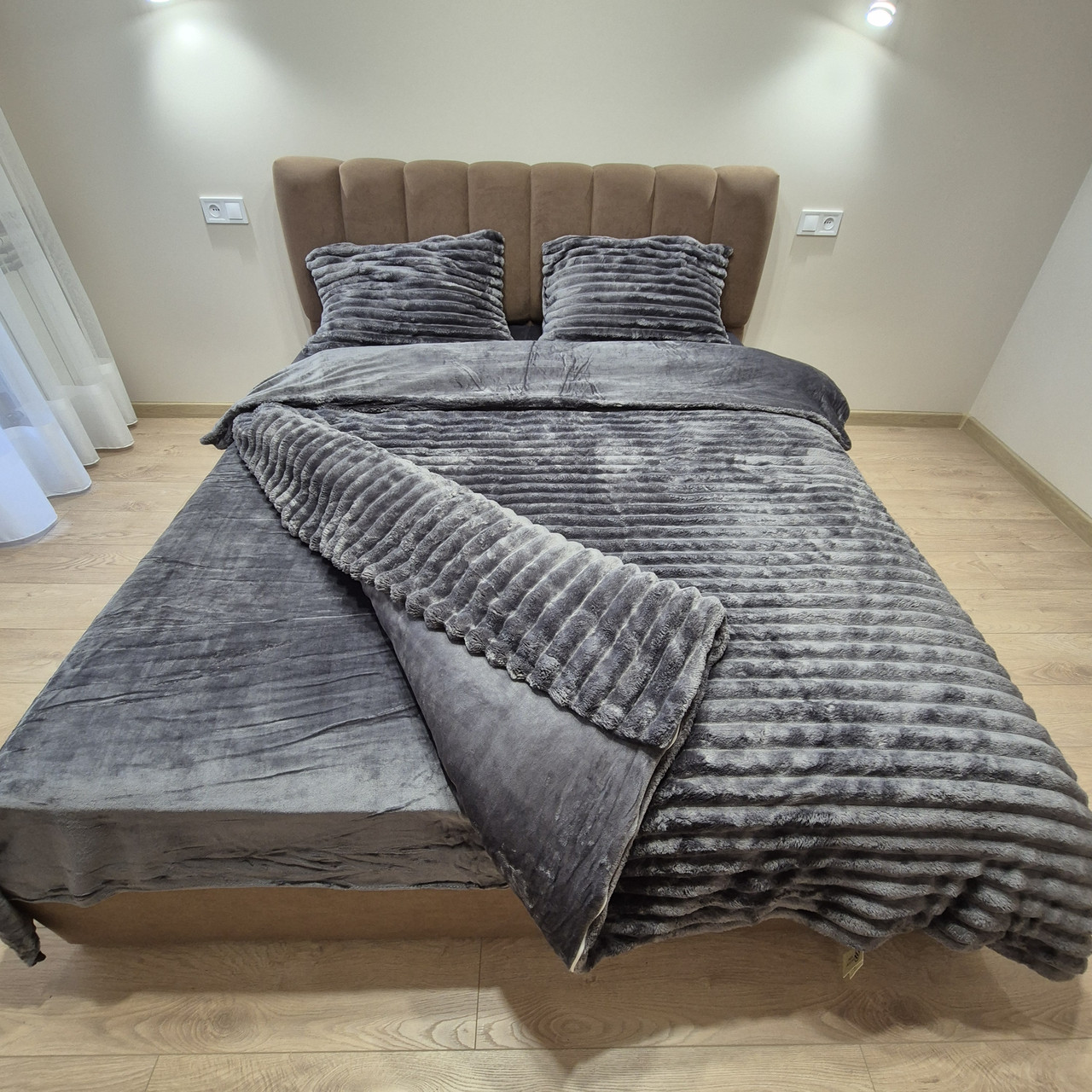 Велюрова постільна білизна Шарпей королівський Півтораспальний