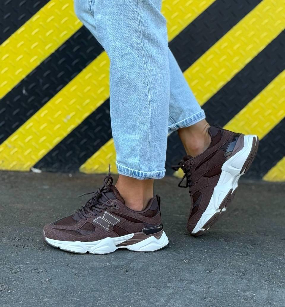 Жіночі кросівки з сіткою і замшею стильні коричневі натуральна замша+сітка