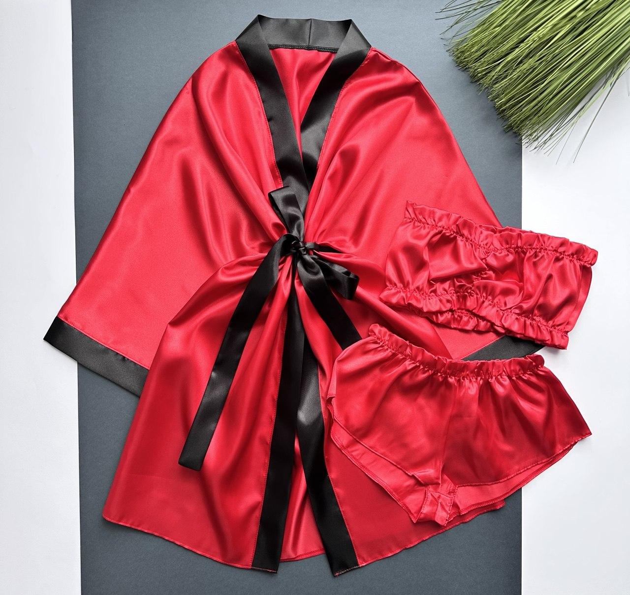 Комплект красно черный тройка женский из атласа, халат - топ - шорты.