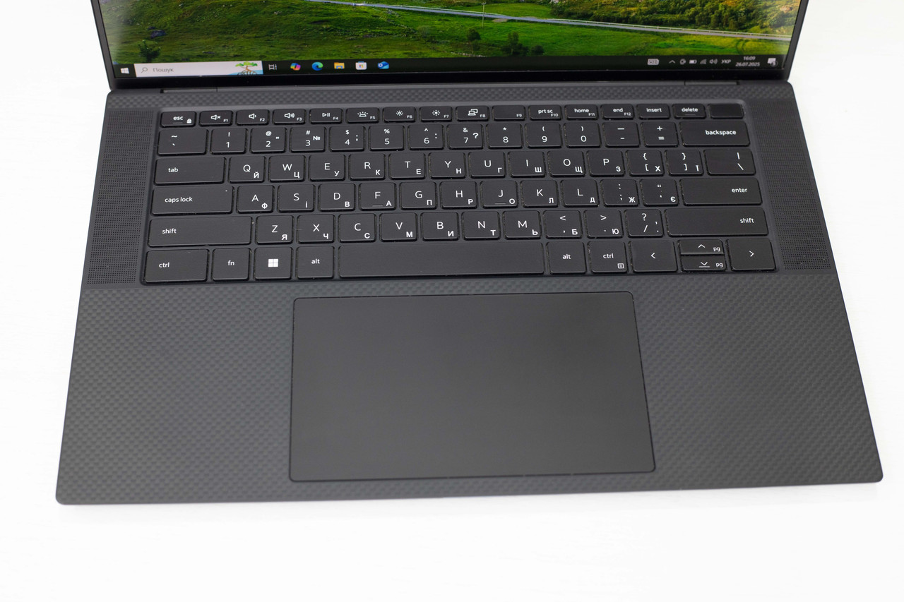 Windowsノート本体 Dell Precision 5560 i7 32 1TB A2000 Windowsノート本体 Dell Precision 5560 i7 32 1TB A2000