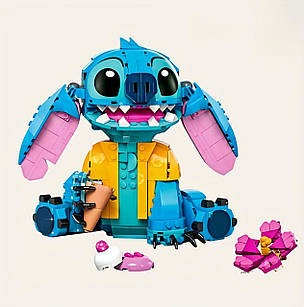 Конструктор Стіч 730 деталей з рухомими елементами - дитячий 3D-конструктор Stitch 22,5 см з морозивом