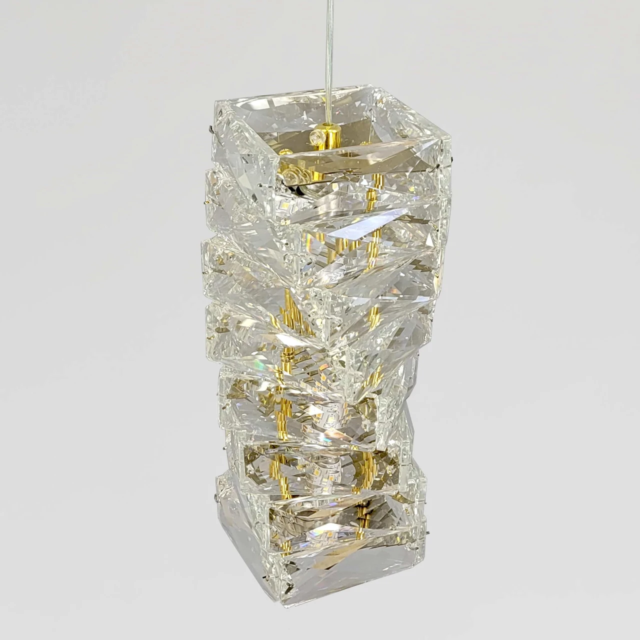 Сучасний світлодіодний підвісний світильник 88031/110*290GD, фото 1