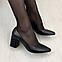 Шкіряні жіночі туфлі на невисокому стійкому підборі, колір чорний, фото 3