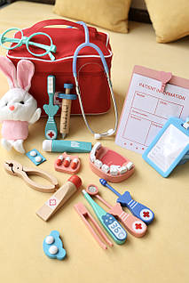 Набір лікаря дерев'яний в сумці 73289