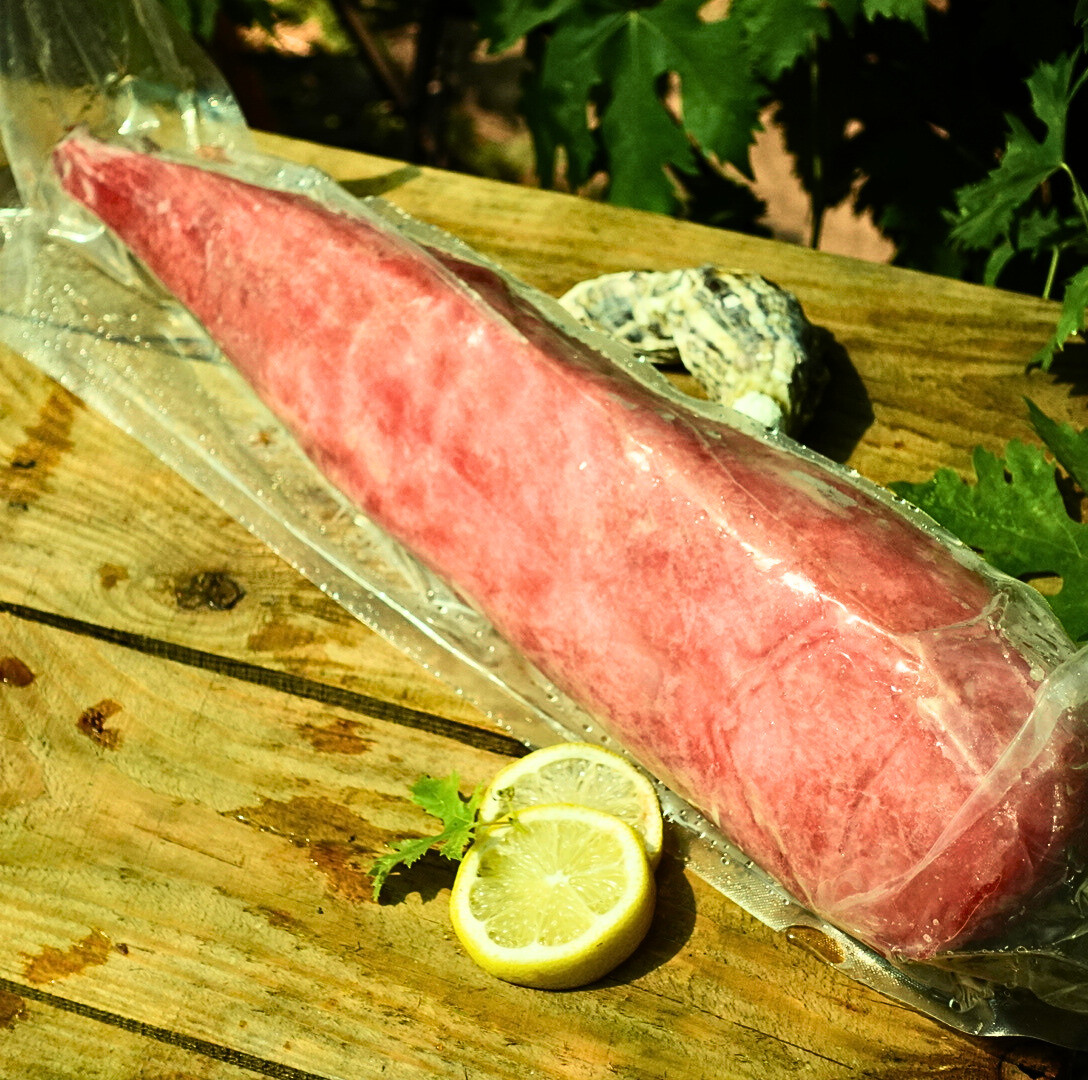 Лоінси тунця 3-4кг шматок (ціна за 1кг) - фото 1 - id-p1681033364