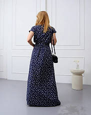 Довга сукня, літня в синьому кольорі з квітами "Аліна". Розміри від 44 до 58, фото 2