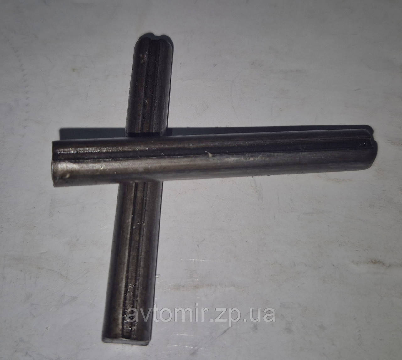 Вісь палець петлі дверей Ваз 2101,2102,2103,2104,2105,2106 ремонт 64х9 мм Україна